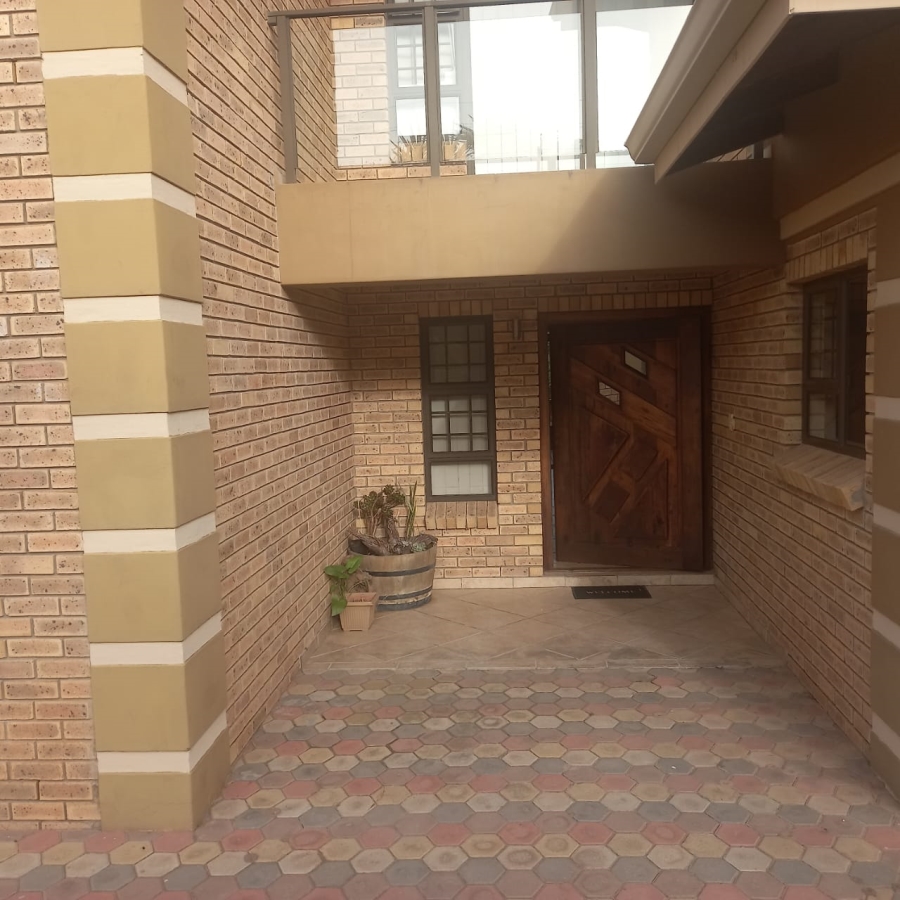 To Let 3 Bedroom Property for Rent in Reebok Western Cape